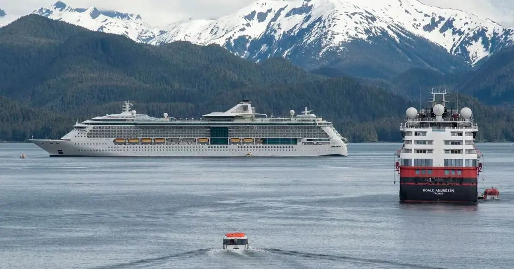 Sitka Cruise Port has two places to dock ships, namely Sitka Sound Cruise Terminal and Crescent Harbor
