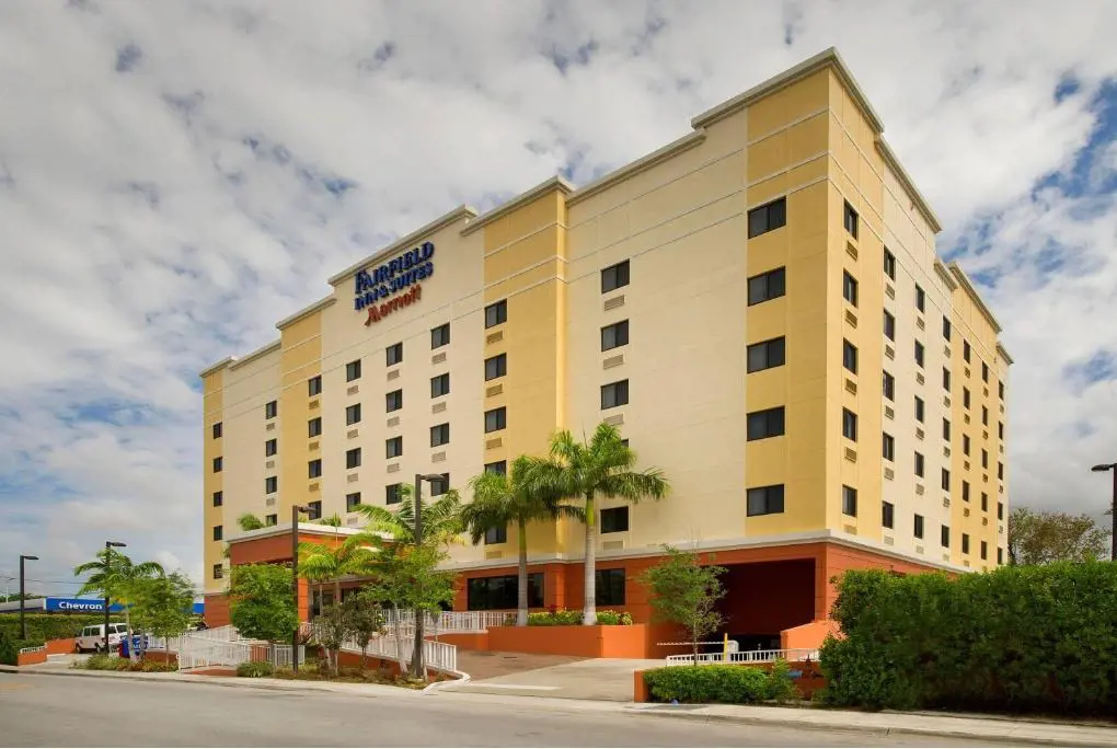 Fairfield Inn is located nearby many restaurants and residential area.